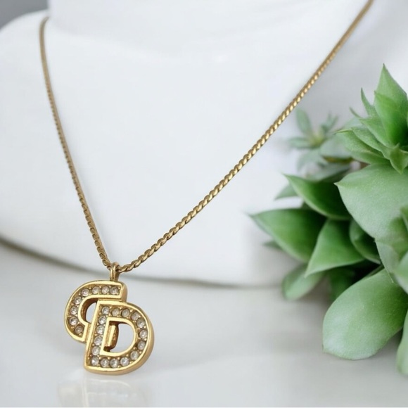 DIOR Signature CD Logo Necklace ๐๐ฅ - Picture 6 of 8